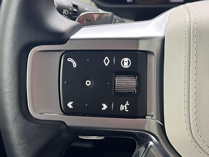 Vehicle image LAND ROVER DISCOVERY