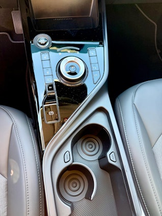 Vehicle image 5 Vehicle image 5