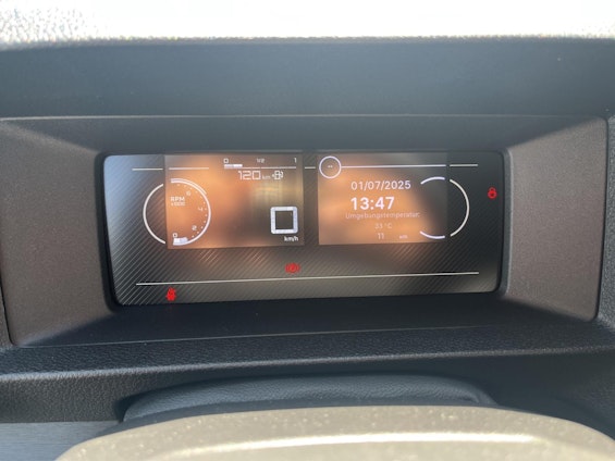 Vehicle image 8 Vehicle image 8