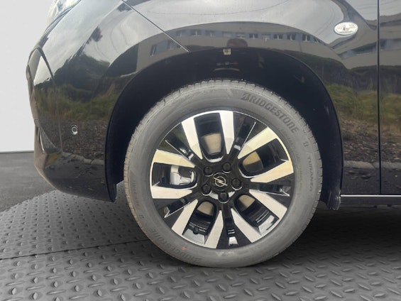 Vehicle image 31 Vehicle image 31