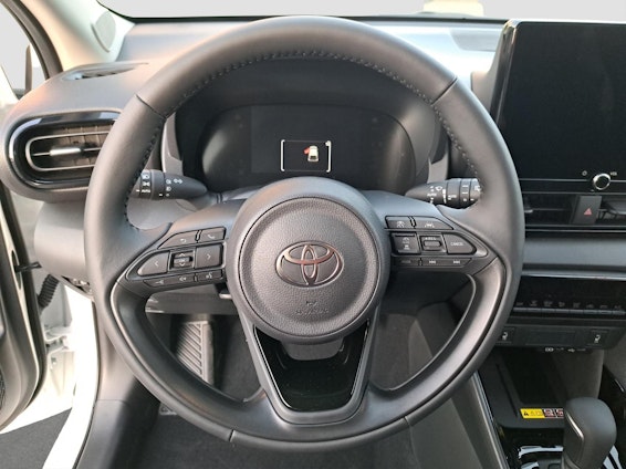 Vehicle image 14 Vehicle image 14