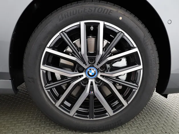 BMW 230e xDrive Active Tourer