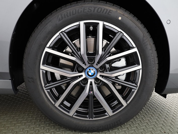 Vehicle image BMW 2 SERIES