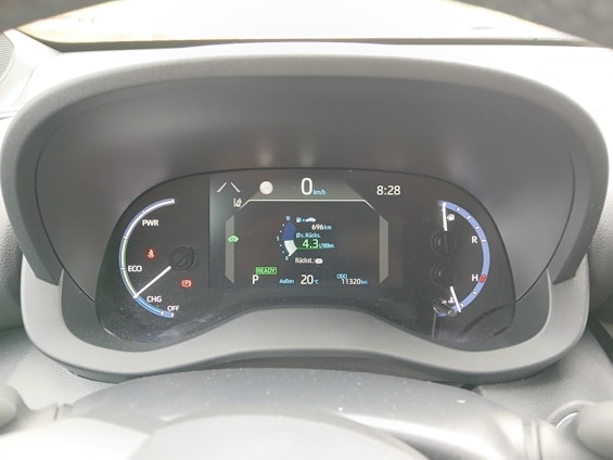 Vehicle image 14