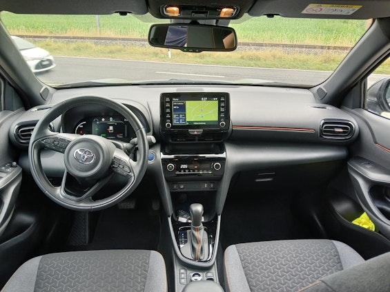 Vehicle image 12
