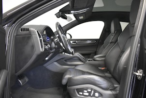 Vehicle image PORSCHE Cayenne Coupé 4.0 V8 GTS