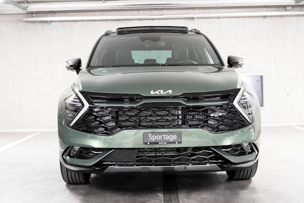 Vehicle image 11