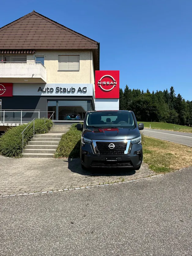 Nissan Primastar Kombi 2.8 t L1 H1 2. Tekna 8 Plätzer