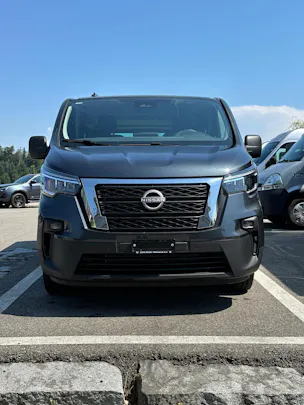 Nissan Primastar Kombi 2.8 t L1 H1 2. Tekna 8 Plätzer