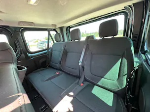 Nissan Primastar Kombi 2.8 t L1 H1 2. Tekna 8 Plätzer