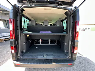 Nissan Primastar Kombi 2.8 t L1 H1 2. Tekna 8 Plätzer