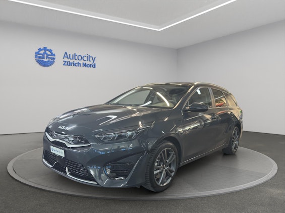 First vehicle image