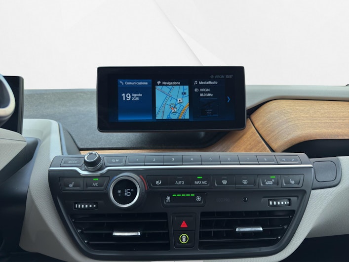 Vehicle image BMW i3