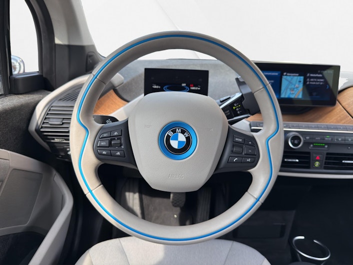 Vehicle image BMW i3