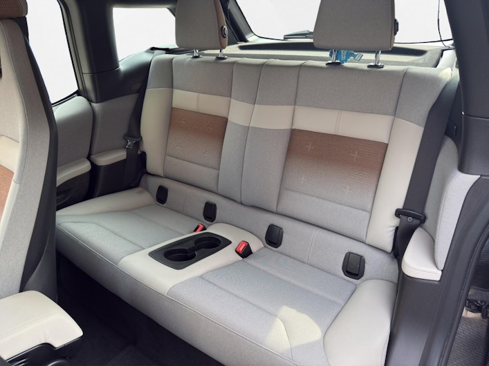 Vehicle image BMW i3