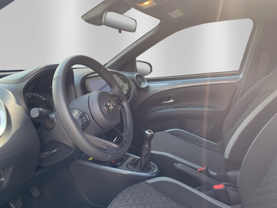 Vehicle image 10 Vehicle image 10