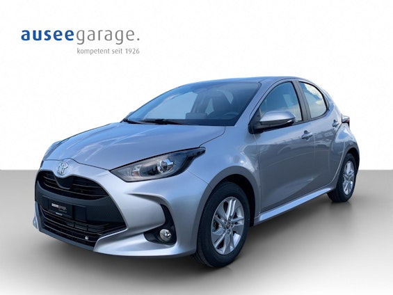 First vehicle image
