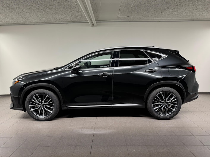Vehicle image LEXUS NX