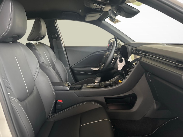 immagine del veicolo LEXUS LBX