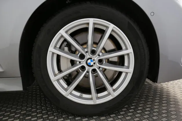 BMW 330d xDrive Touring