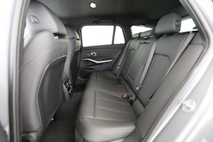 Vehicle image BMW 330d xDrive Touring