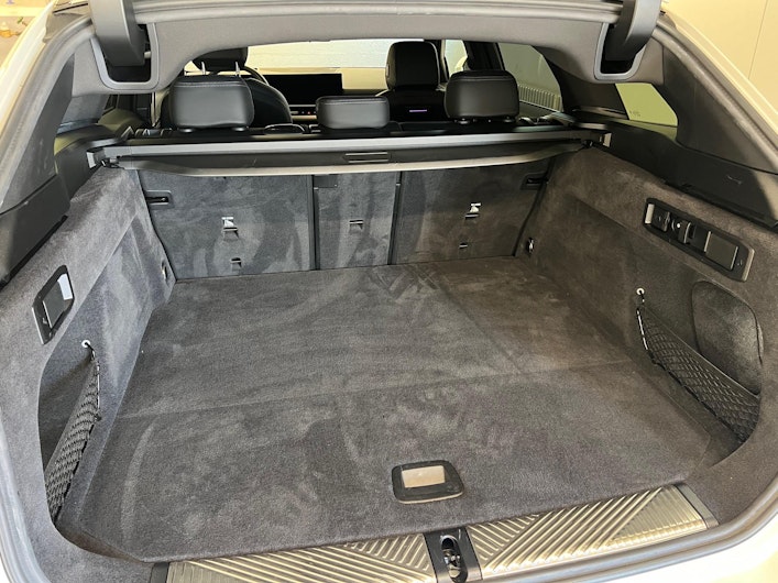 Vehicle image BMW 5 SERIES