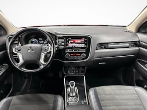 Vehicle image MITSUBISHI Outlander 2.4 PHEV Style