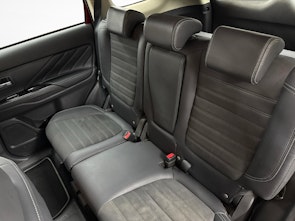 Vehicle image MITSUBISHI Outlander 2.4 PHEV Style