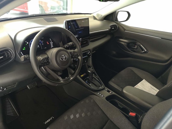 Vehicle image 4 Vehicle image 4