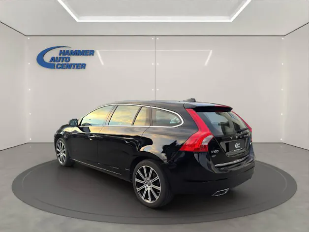 Volvo V60 2.4 D6 TE Momentum Pl.Hyb.