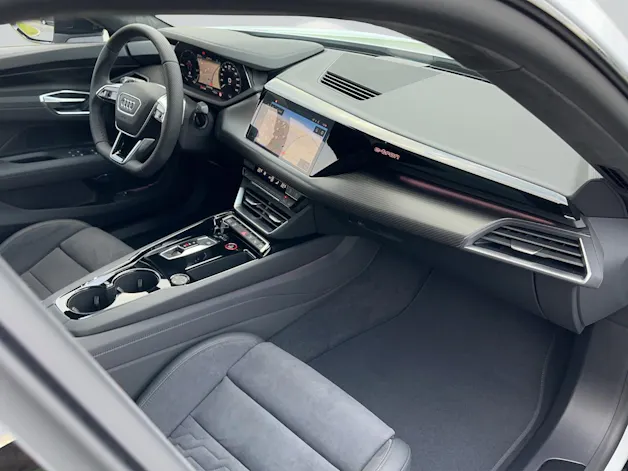 Audi e-tron GT quattro