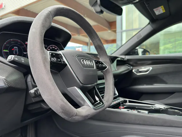 Audi e-tron GT quattro