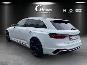 Audi RS4 Avant quattro tiptronic