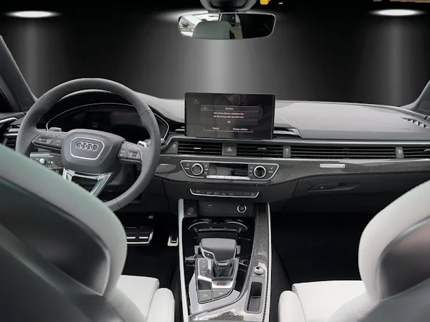 Audi RS4 Avant quattro tiptronic