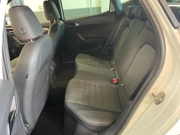 SEAT Arona 1.5 Eco TSI Hola FR DSG
