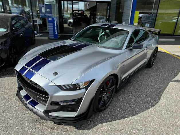 Ford Mustang SHELBY GT500 5.2L 774 PS CARBON TRACKPACK 3.99% GRATIS SERVICE