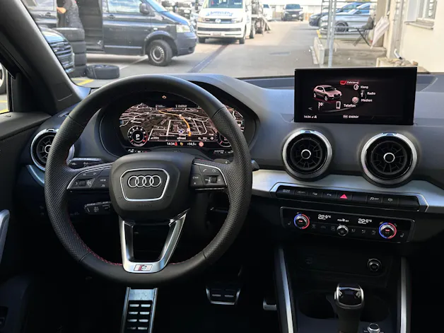 Audi Q2 40 TFSI S line Attraction quattro S-tronic