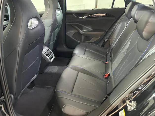 VW Passat Variant 1.5 TSI evo2 Plug-In- Hybrid R-Line DSG