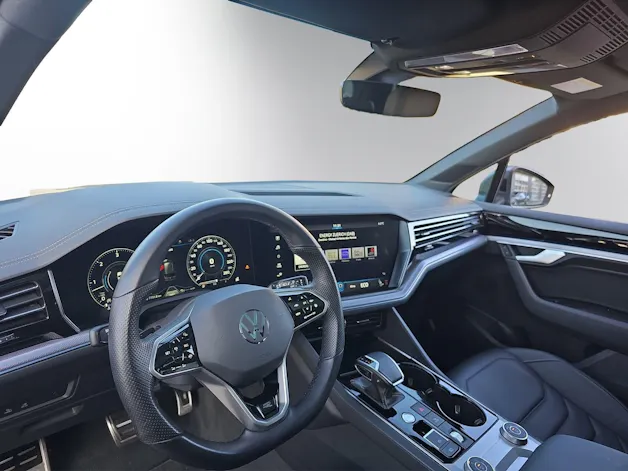 VW Touareg 3.0 TDI R Line