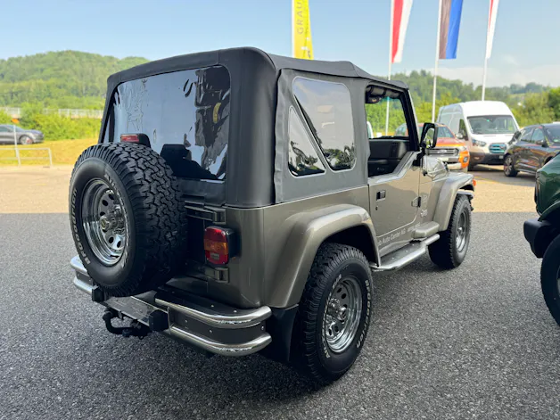 Jeep Wrangler 4.0 Sahara Hardtop