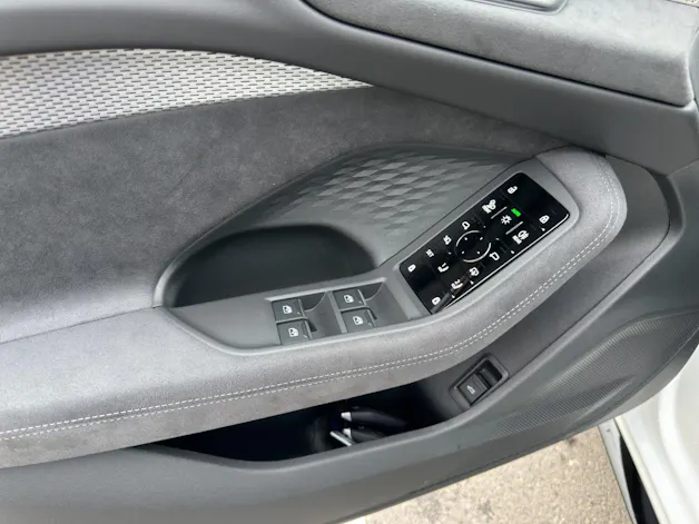 Audi A5 Avant TDI quattro 150 kW Attraction S tronic
