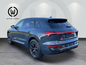 Audi Q8 50 e-tron S line quattro