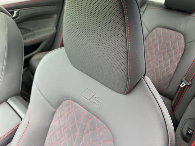 Audi A6 Avant TFSI quattro 270 kW S tronic