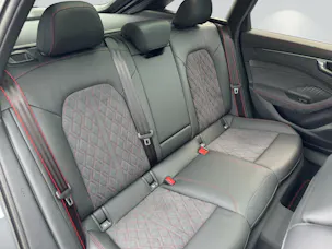 Audi A6 Avant TFSI quattro 270 kW S tronic