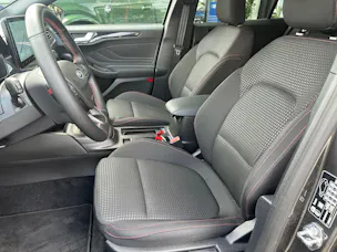 Ford Focus 1.0 MHEV ST-Line Automat Kombi