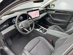 VW Passat Variant 2.0 TDI evo Elegance DSG