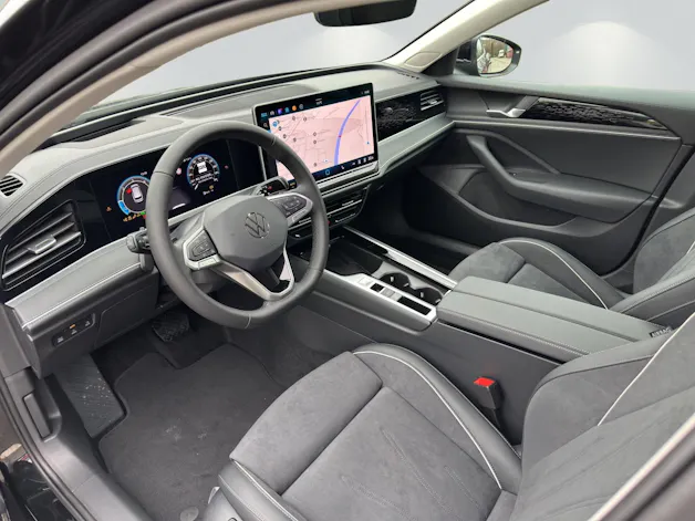 VW Passat Variant 2.0 TDI evo Elegance DSG