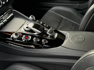 Mercedes-Benz AMG GT R Speedshift DCT MAGNO GREEN MATT 3.99%