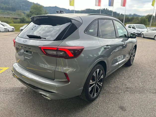 Ford Kuga 2.5 PHEV ST-Line X FWD