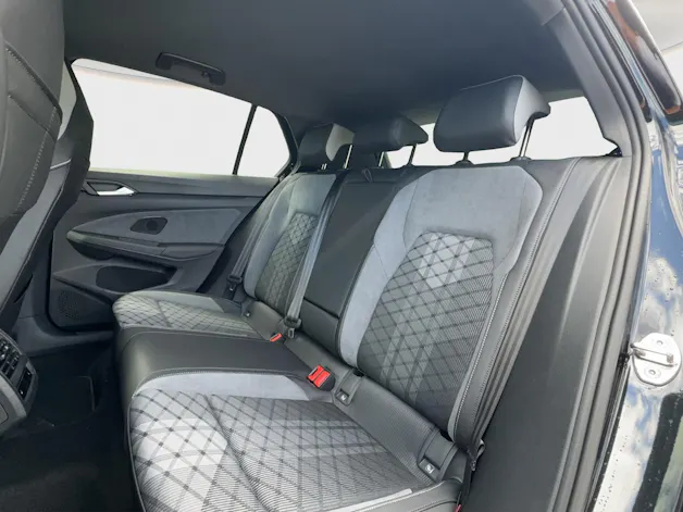 VW Golf 1.5 eTSI mHEV ACT R-Line DSG